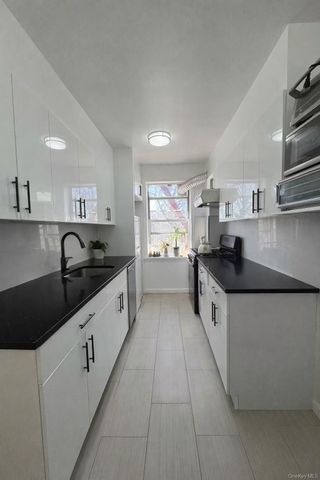 141-03 79 Avenue 2K, Flushing, NY 11367