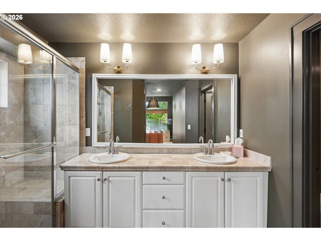 23689 Sw VOSS Pl, Sherwood, OR 97140