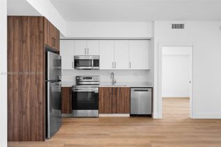 2479 NE 192nd St 208, Miami, FL 33180