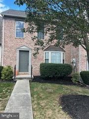 209 TIMBER VIEW DR, Harrisburg, PA 17110