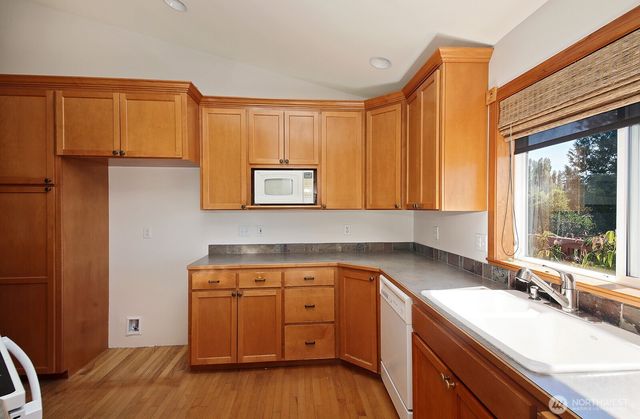2441 Hillis Drive, Langley, WA 98260