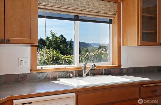 2441 Hillis Drive, Langley, WA 98260