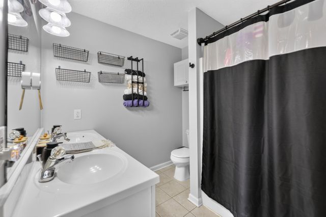 111 Bryan James Ln, Portland, TN 37148