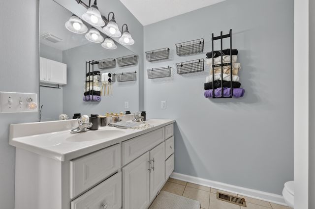 111 Bryan James Ln, Portland, TN 37148