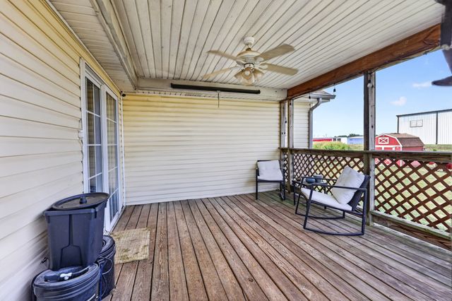 111 Bryan James Ln, Portland, TN 37148