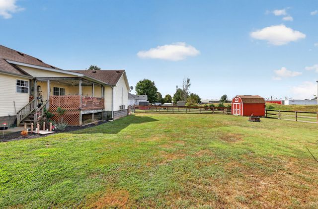 111 Bryan James Ln, Portland, TN 37148
