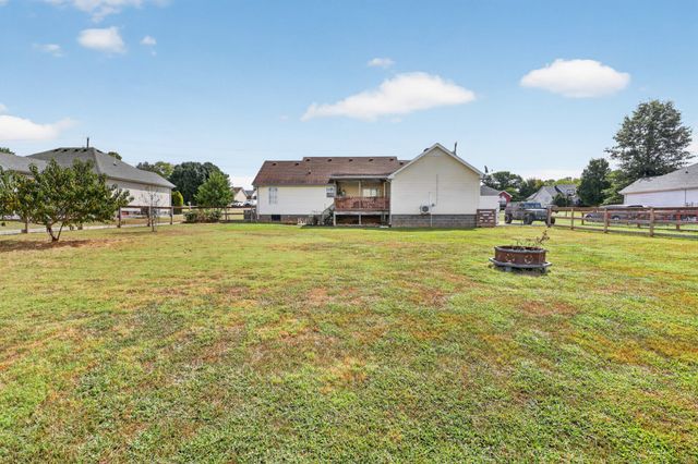 111 Bryan James Ln, Portland, TN 37148