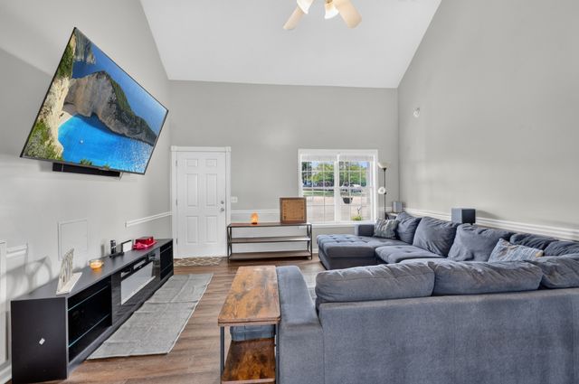 111 Bryan James Ln, Portland, TN 37148