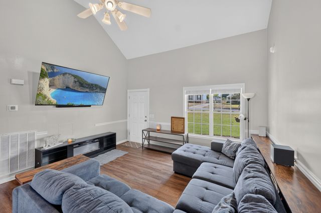 111 Bryan James Ln, Portland, TN 37148