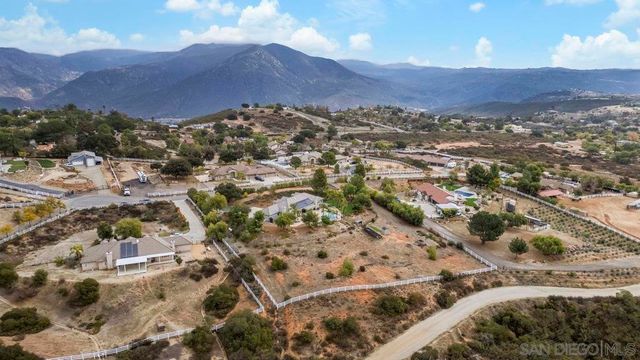 30012 Mckenna Heights, Valley Center, CA 92082