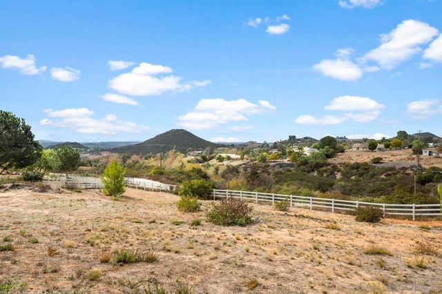 30012 Mckenna Heights, Valley Center, CA 92082