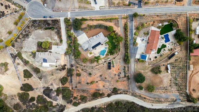 30012 Mckenna Heights, Valley Center, CA 92082