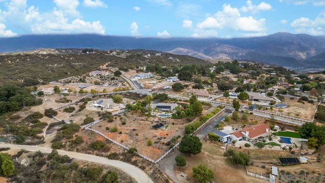 30012 Mckenna Heights, Valley Center, CA 92082