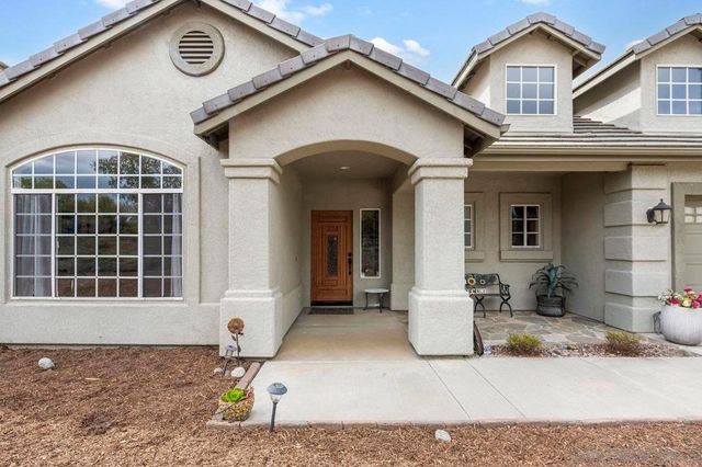 30012 Mckenna Heights, Valley Center, CA 92082
