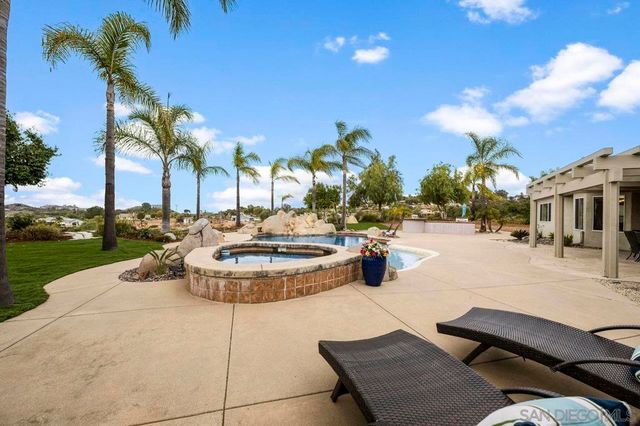30012 Mckenna Heights, Valley Center, CA 92082