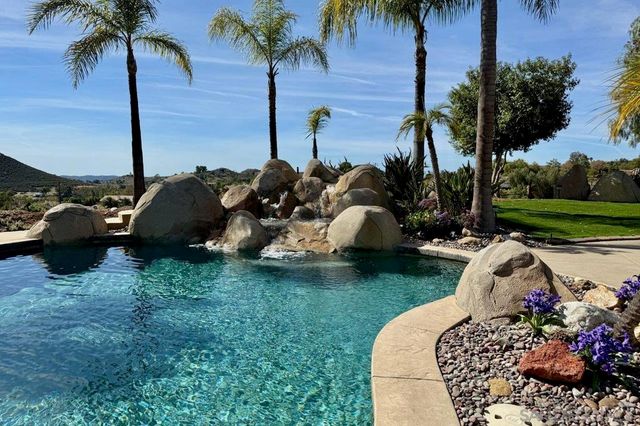 30012 Mckenna Heights, Valley Center, CA 92082