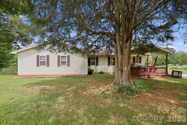 456 Swearing Creek Drive, Lexington, NC 27292