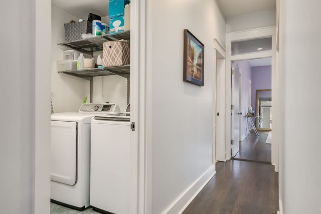 1123 W Chestnut Street 2E, Chicago, IL 60642