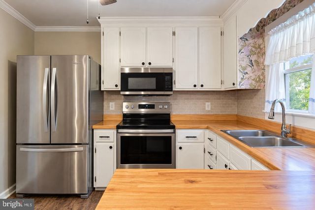 714 SCOTT DR, Fredericksburg, VA 22405