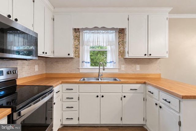 714 SCOTT DR, Fredericksburg, VA 22405