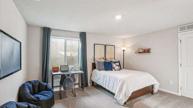 5813 NE Verona Drive, Ankeny, IA 50021