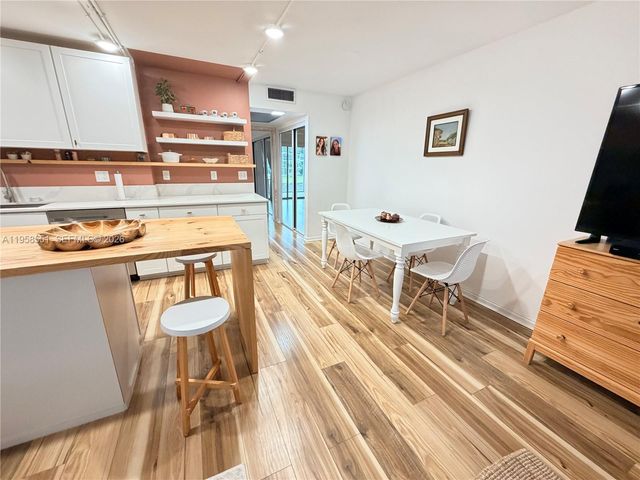 2130 Cambridge F 213o, Deerfield Beach, FL 33442