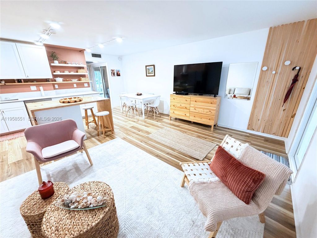 2130 Cambridge F 213o, Deerfield Beach, FL 33442