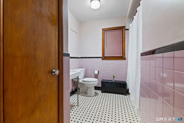 110 Wilkins Avenue, Bridgeport, CT 06606