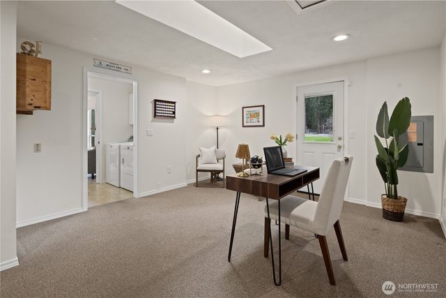 24908 Lake Wilderness Country Club Drive SE, Maple Valley, WA 98038