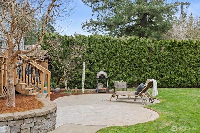 24908 Lake Wilderness Country Club Drive SE, Maple Valley, WA 98038