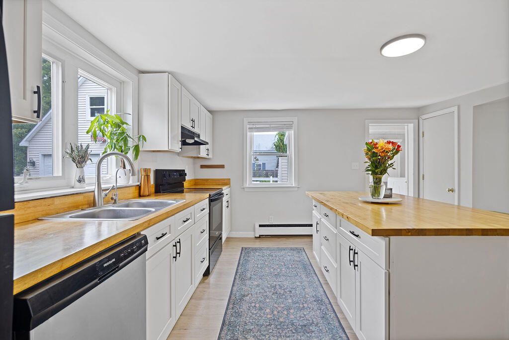 22 Raymond Street, Biddeford, ME 04005 — photo 5