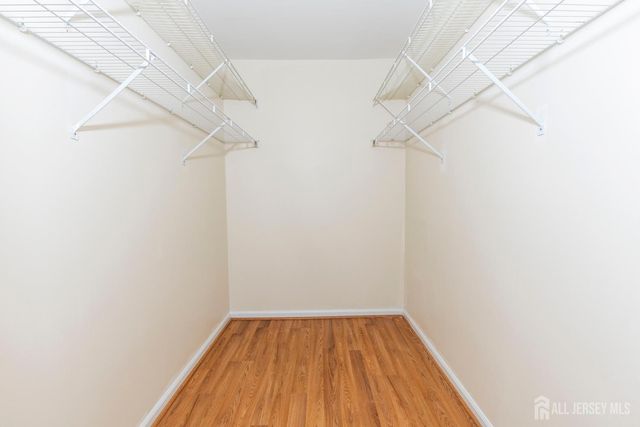 828 Waterford Drive, Edison, NJ 08817