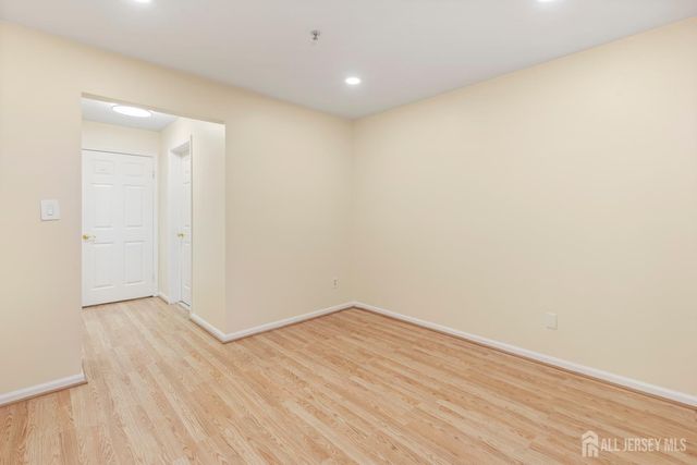 828 Waterford Drive, Edison, NJ 08817