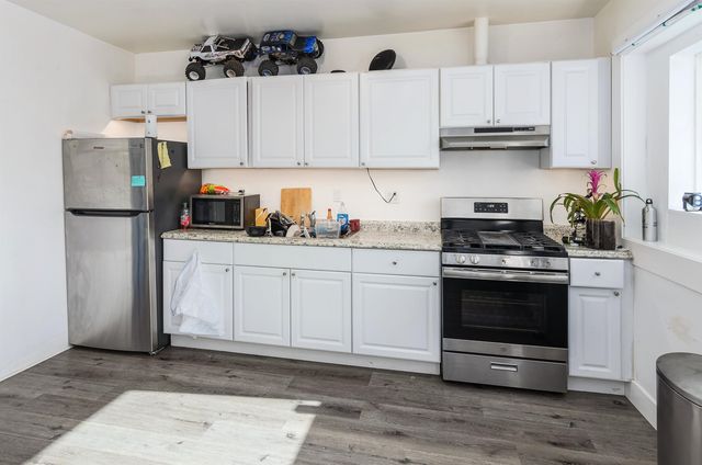 420 5th St, Richmond, CA 94801