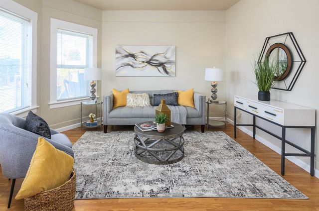 420 5th St, Richmond, CA 94801