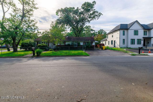 614 Caranetta Drive, Lakewood, NJ 08701