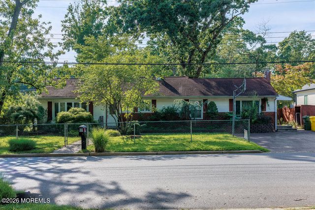 614 Caranetta Drive, Lakewood, NJ 08701