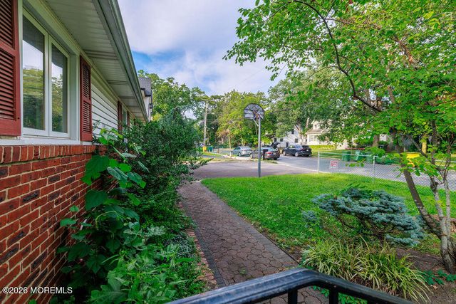 614 Caranetta Drive, Lakewood, NJ 08701