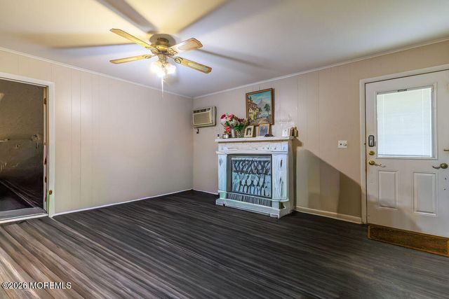 614 Caranetta Drive, Lakewood, NJ 08701
