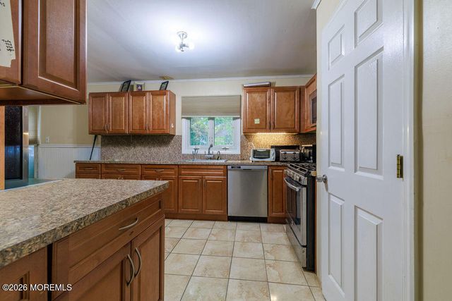 614 Caranetta Drive, Lakewood, NJ 08701