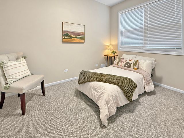 1726 W Diversey Parkway 2E, Chicago, IL 60614
