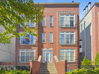 1726 W Diversey Parkway 2E, Chicago, IL 60614