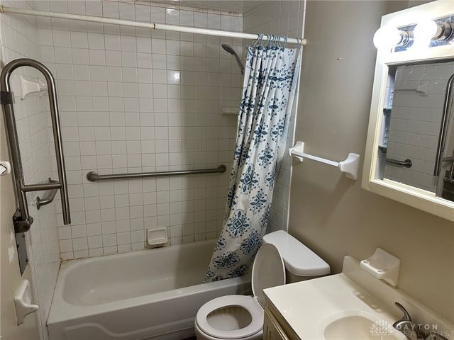 106 Walden Farm Circle, Englewood, OH 45322