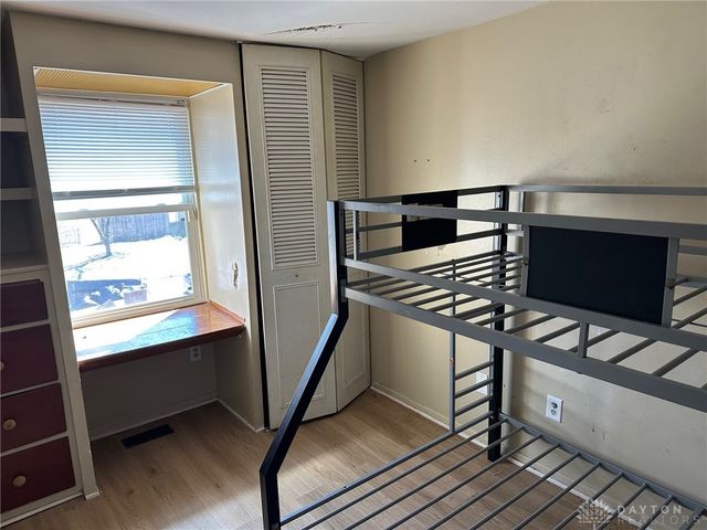 106 Walden Farm Circle, Englewood, OH 45322