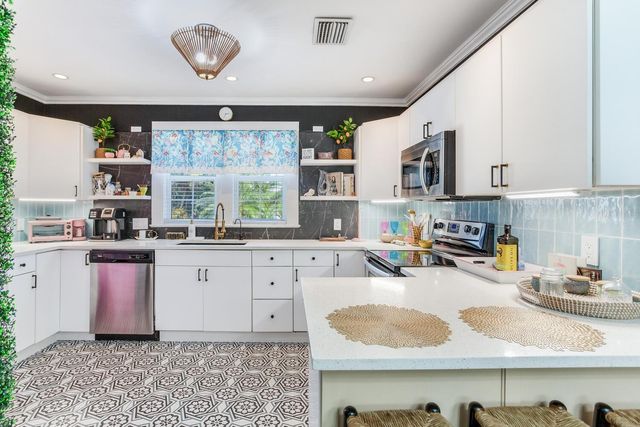 1960 LINCOLN DRIVE, Sarasota, FL 34236