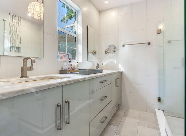 1960 LINCOLN DRIVE, Sarasota, FL 34236