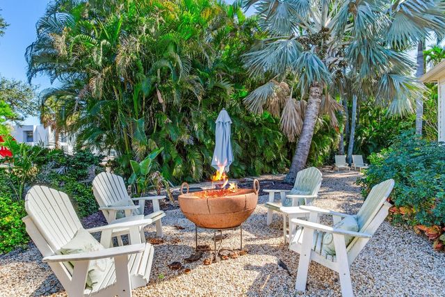 1960 LINCOLN DRIVE, Sarasota, FL 34236