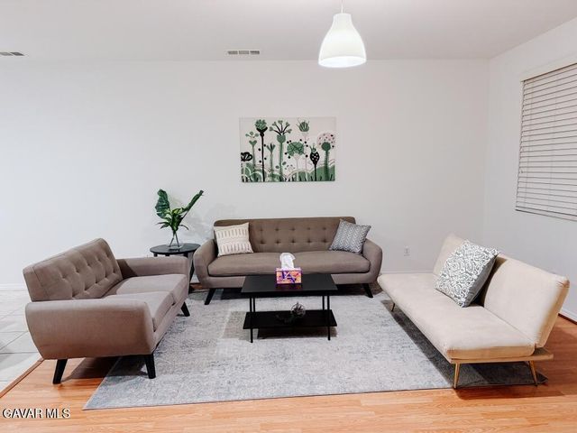 3010 Club Rancho Drive, Palmdale, CA 93551