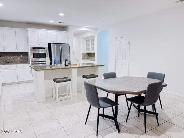 3010 Club Rancho Drive, Palmdale, CA 93551