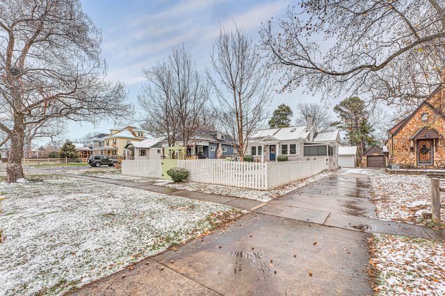 1890 N Douglas Avenue, Springfield, MO 65803